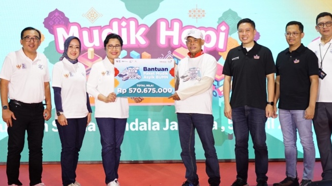 Mudik Asyik Bersama BUMN 2024, TelkomGroup Berangkatkan Lebih dari 2.000 Pemudik melalui Jalur Darat dan Laut