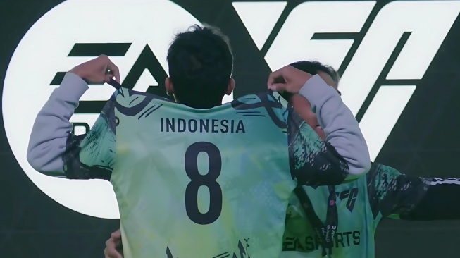 Pemain esports Indonesia Rizki Iman Nursaftadi atau yang akrab disapa sebagai Enzie sukses menyabet gelar runner-up dan Best Mobile Player di kompetisi game sepak bola internasional bertajuk EA Sports FC Mobile Ramadan Tournament. [Electronic Arts]