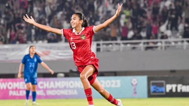 Kalahkan Rafael Struick, Ini Video Gol Indah Bintang Timnas Putri U-17 Claudia Scheunemann