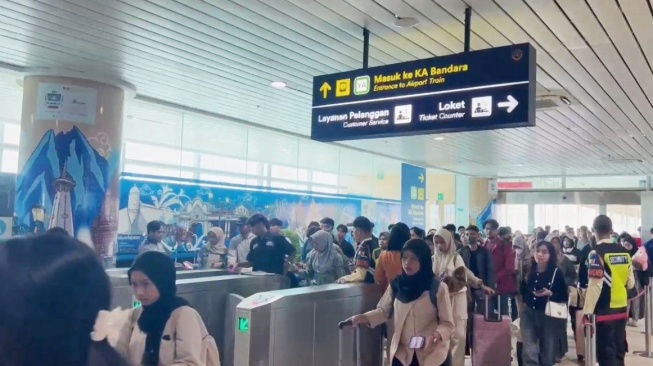 Okupansi Capai 95 Persen Jelang Lebaran, KAI Bandara YIA Tambah 8 Perjalanan KA Express