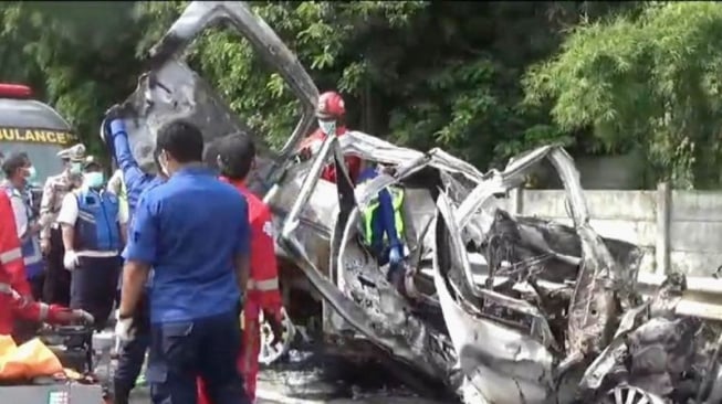 Misteri Gran Max Maut di Tol Jakarta-Cikampek KM 58: Pajak Telat, Nopol Diblokir, Pemilik Bingung