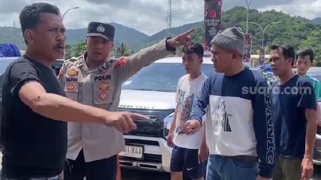 Viral Cekcok Pemudik vs Polisi di Pelabuhan Merak, Petugas Dituding Utamakan Bus