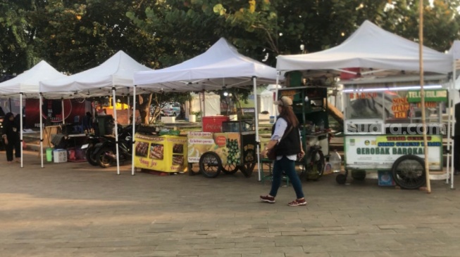 Niat Untung Malah Buntung: Keluh Kesah Pelaku UMKM di Posko Mudik Gedung Juang