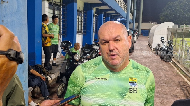 Besok Lebaran 2024: Skuat Persib Dapat Jatah Libur 3 Hari, Bojan Hodak Titip Pesan Ini [Suara.com/Rahman]