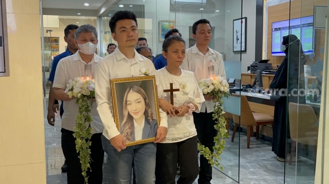 Makam Melisha Sidabutar Dibongkar, Dipindahkan di Samping Jenazah Melitha Sidabutar