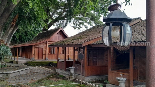 Suasana Dalem Joyokusuman pada Kamis (11/4/2024). [Suara.com/Budi Arista Romadhoni]