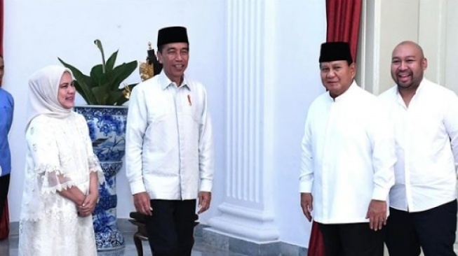 Prabowo Makin Lengket dengan Partai Golkar, Sinyal Jokowi Sudah Jadi Masa Lalu