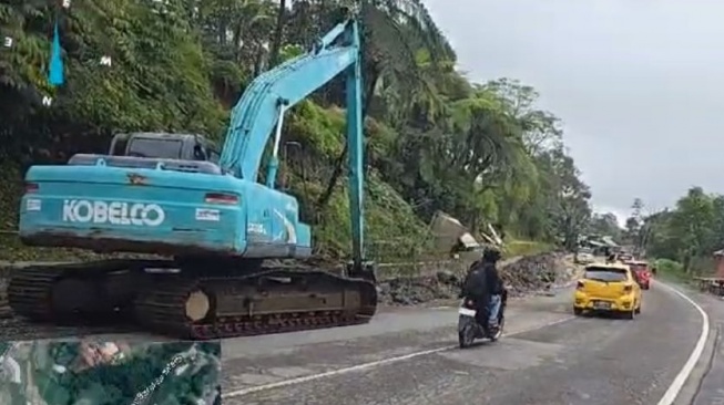 Pengerukan Sedimen Sungai Aliran Lahar Dingin Gunung Marapi Rampung, Jalur Padang-Bukittinggi di Tanah Datar Lancar