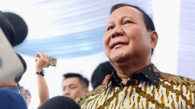 Disebut akan Bertemu Megawati dalam Waktu Dekat, Prabowo Jawab Lewat Senyuman