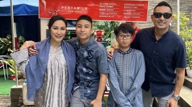 Artis Non Muslim Ikut Rayakan Idul Fitri (instagram/sabriakono)