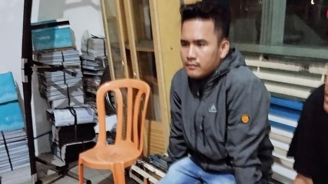 Pelaku penabrak motor anak dan keponakan aktor Teuku Rifnu Wikana (Instagram/@rifnuwikana)