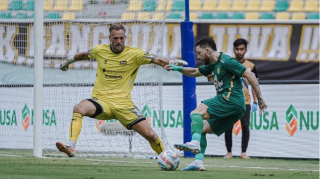 Takluk 0-3 Dari Dewa Unted, Persebaya Belum Aman dari Zona Degradasi