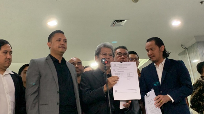 Tim Hukum Ganjar-Mahfud Serahkan Berkas Kesimpulan Sidang Sengketa Pilpres 2024 ke MK, Begini Isinya