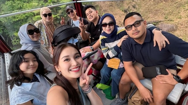 Potret Ayu Ting Ting Liburan di Kuala Lumpur (Instagram/@ayutingting92)