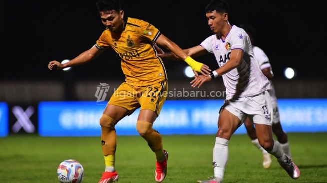 Suasana laga BRI Liga 1 antara Bhayangkara FC vs Persik Kediri di Stadion PTIK, Jakarta, Selasa (16/4/2024) malam. [dok. LIB]