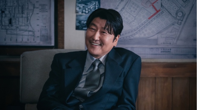 Perdana Main Drama, Ini Detail Karakter Song Kang Ho dalam 'Uncle Samsik'