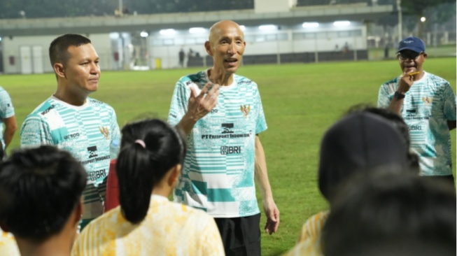 Jalani TC di Bali, Pelatih Timnas Wanita Indonesia Puji Kualitas Lapangan Komplek Training Center