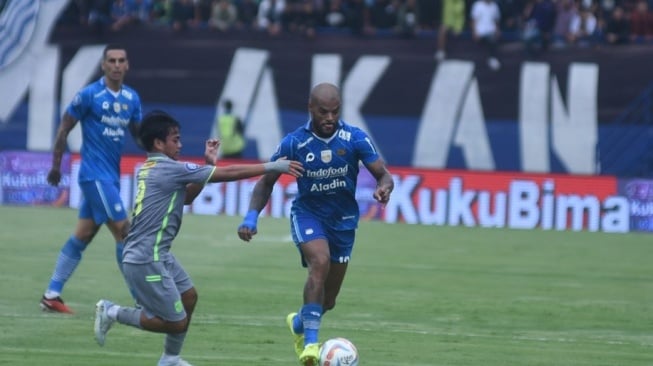 Hasil BRI Liga 1: Persib Gasak 10 Pemain Persebaya, Persik Berbagi Poin dengan Persita