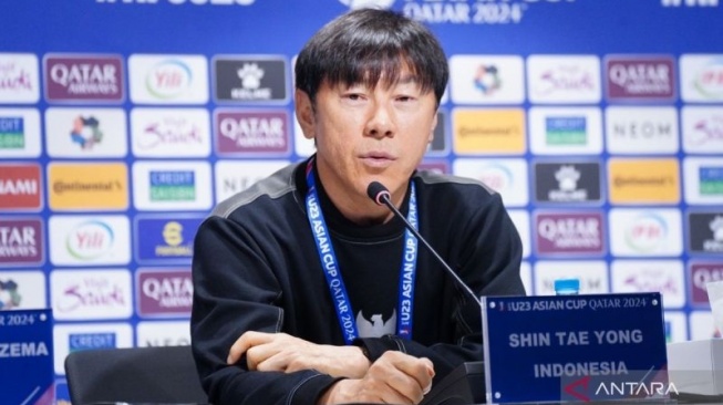 Arsip foto - Pelatih timnas Indonesia U-23 Shin Tae-yong menghadiri konferensi pers sebelum pertandingan perdana Piala Asia U-23 di Qatar, Minggu (14/4/2024). (ANTARA/HO/PSSI.)