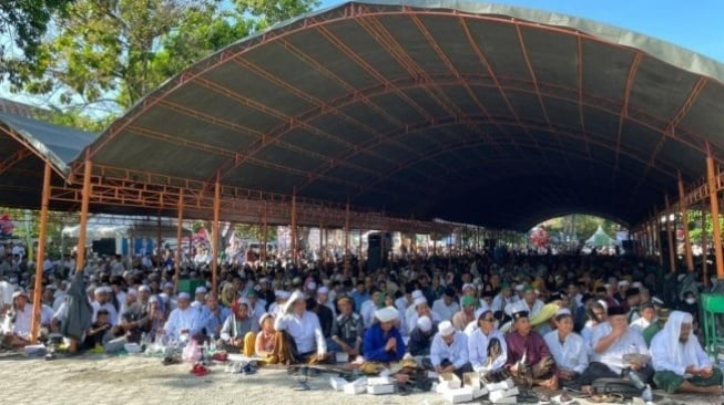 Ribuan Umat Islam Hadiri Haul Pendiri Alkhairaat di Palu