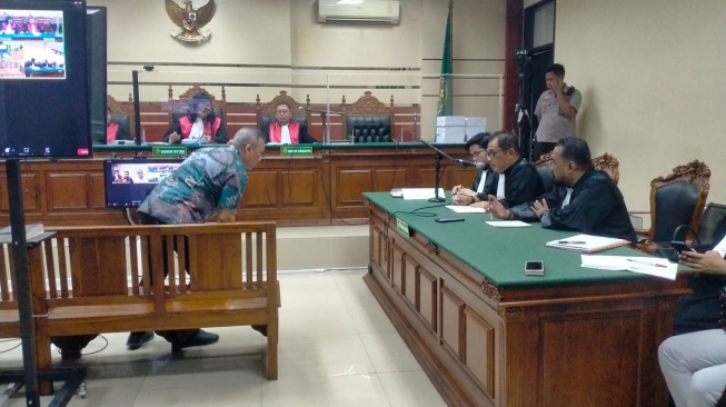 Divonis 7 Tahun Penjara, Mantan Kajari Bondowoso Juga Diminta Mengganti Rp925 juta