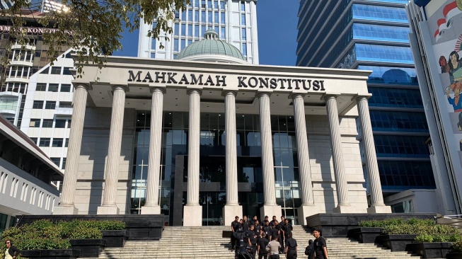 Mantan Hakim MK Sentil Sengketa Pilpres 2024: Pemohonnya Pasangan Calon atau Bukan?