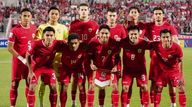 Timnas Indonesia U-23 melakukan sesi foto tim jelang menghadapi Yordania U-23 dalam matchday ketiga atau terakhir Grup A Piala Asia U-23 2024 di Stadion Abdullah bin Khalifa, Doha, Minggu (21/4/2024) malam WIB. [PSSI]