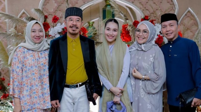 Cara Calon Mertua Menilai Ayu Ting Ting Dipuji: Inilah Jawaban Orang Beriman dan Berpendidikan