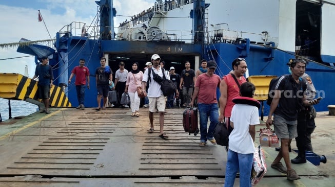 Penumpang Kapal Mutiara Ferindo VI Diberikan Makanan Basi