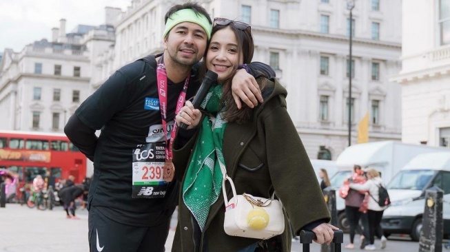 Raffi Ahmad dan Nagita Slavina. (Instagram/raffinagita1717)