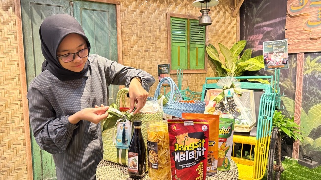 Didukung Semen Gresik, Omzet Penjualan Hampers Lebaran Rumah BUMN Rembang Capai Setengah Miliar