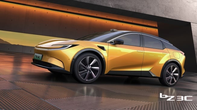 Mobil listrik Toyota bz3c diluncurkan di Beijing Auto Show 2024 pada Kamis (25/4/2024). [Dok Toyota]