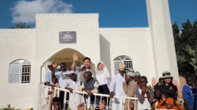 Ivan Gunawan meresmikan Masjid yang Dibangun di Uganda (Instagram/@ivan_gunawan)