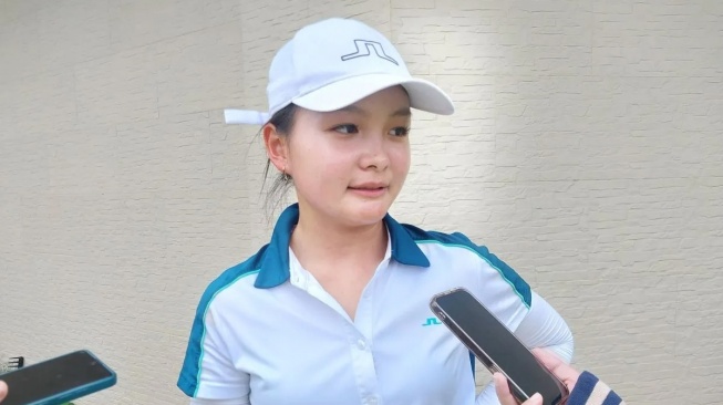 Elaine Tampil Mendominasi di Kejuaraan Golf Internasional