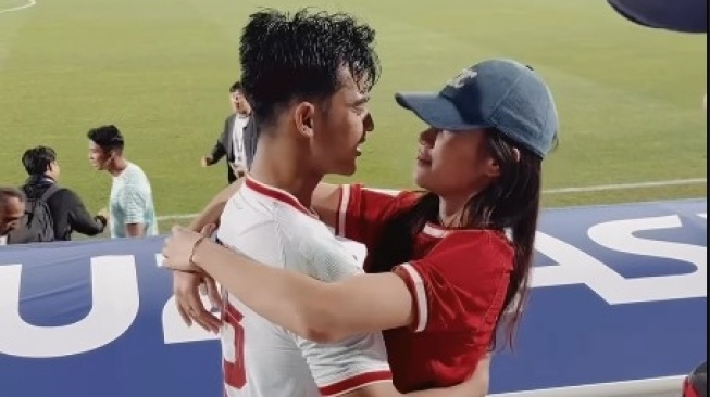 Momen Kocak Azizah Salsha Parodikan Pratama Arhan yang Dikartu Merah di Suwon FC