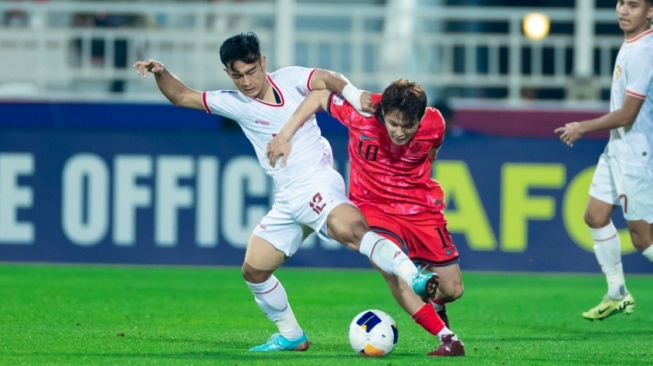 Pratana Arhan saat membela Timnas Indonesia U-23 melawan Korea Selatan di Abdullah bin Khalifa Stadium (pssi.org)