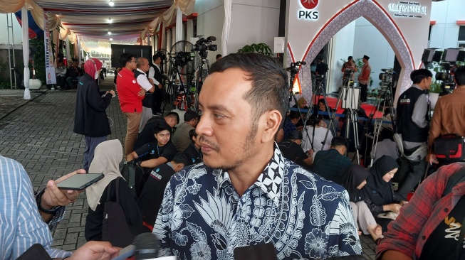 Jabatan Baru! Legislator NasDem Willy Aditya Terpilih Jadi Ketua Komisi ...