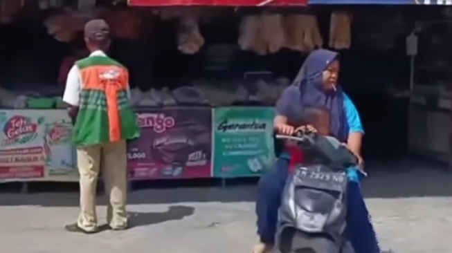 Ada Juru Parkir Jaga Warung Sayur, Emak-emak di Pekanbaru Tak Jadi Belanja