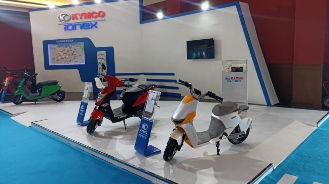 Motor Listrik Kymco Turut Ramaikan Pameran PEVS 2024