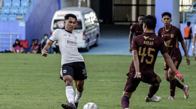 Duel PSM Makassar vs RANS Nusantara FC dalam pertandingan pekan ke-34 BRI Liga 1 2023-2024 di Stadion Batakan, Balikpapan, Selasa (30/4/2024) sore WIB. [Dok. RANS Nusantara FC]