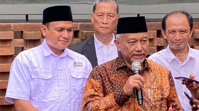 Presiden PKS Ahmad Syaikhu nyatakan tak akan maju di Pilgub Jakarta 2024. (Suara.com/Rakha)