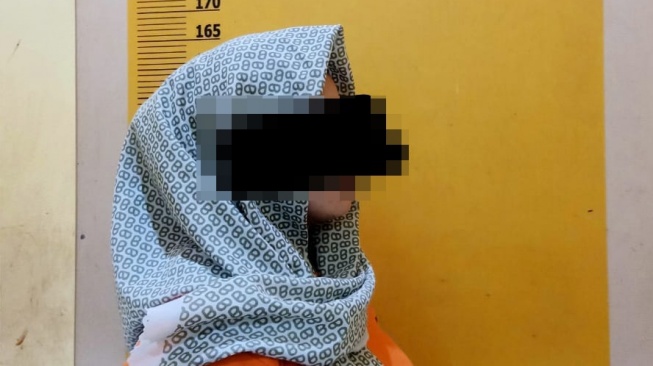 Wanita Sales Rokok di Kuansing Gelapkan Uang Ratusan Juta