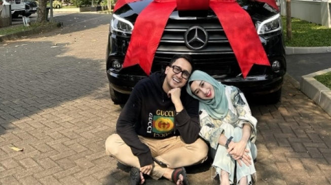 Dokter Reza Gladys dan suaminya (Instagram)