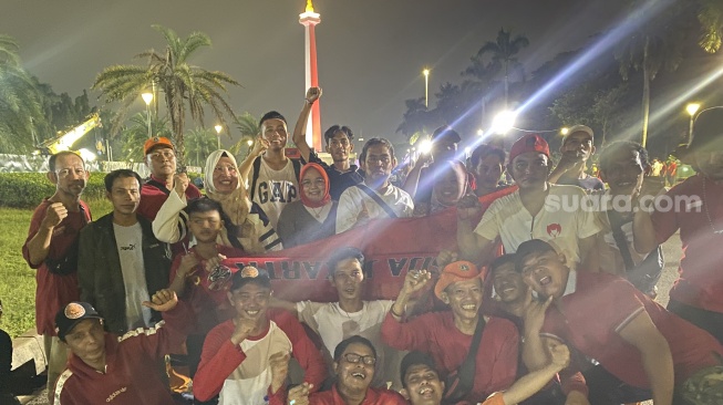 Rela Gak Nonton Sinetron Buat Nobar Timnas di Monas, Emak-emak: Semua Demi Indonesia