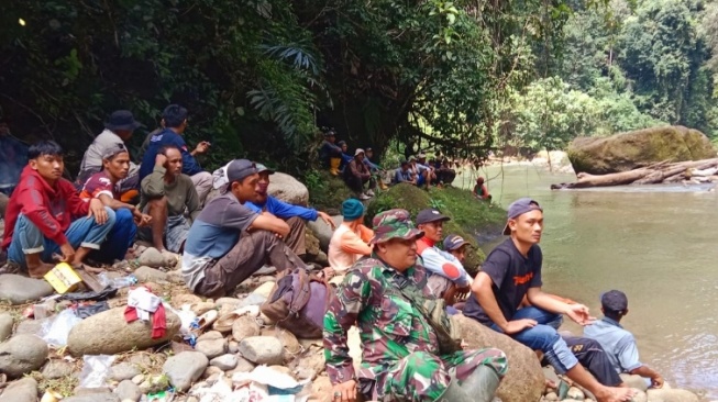 Terjatuh ke Sungai Semuong saat Memancing, Warga Lampung Barat Ini Hilang