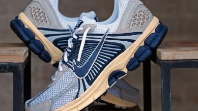 Nike Zoom Vomero 5 (Instagram/@footlockerid)