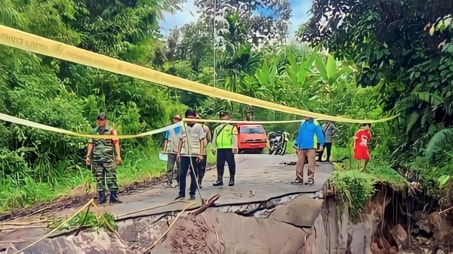 Waspada Longsor di Desa Tanjung Beringin Muaradua Kisam