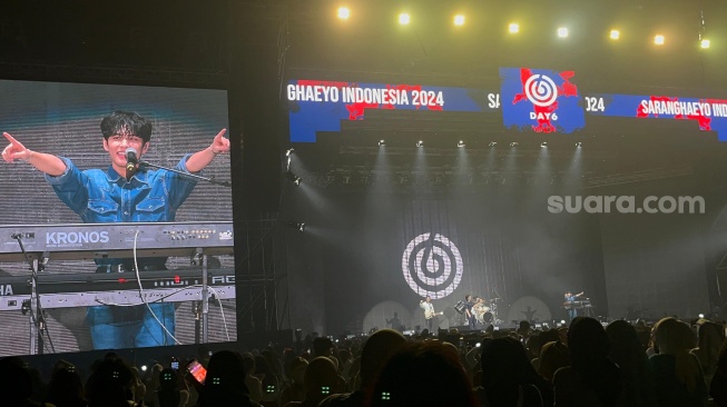 Aksi DAY6 di Saranghaeyo Indonesia, Gemasnya 'Love Sign' Wonpil hingga Penampilan Gahar Young K