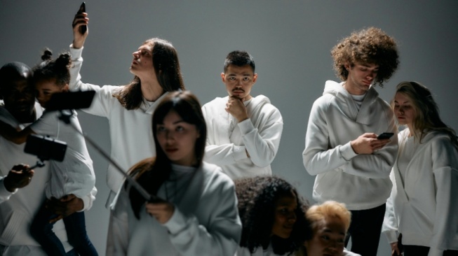 Menghadapi Tantangan Gen Z dalam Mengenali Budaya di Era Globalisasi