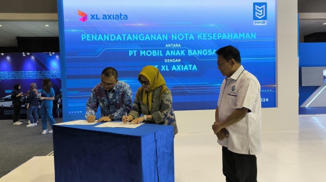 Teken MOU di PEVS 2024, EV MAB akan Gunakan IOT XL Axiata untuk Pemantauan Real Time